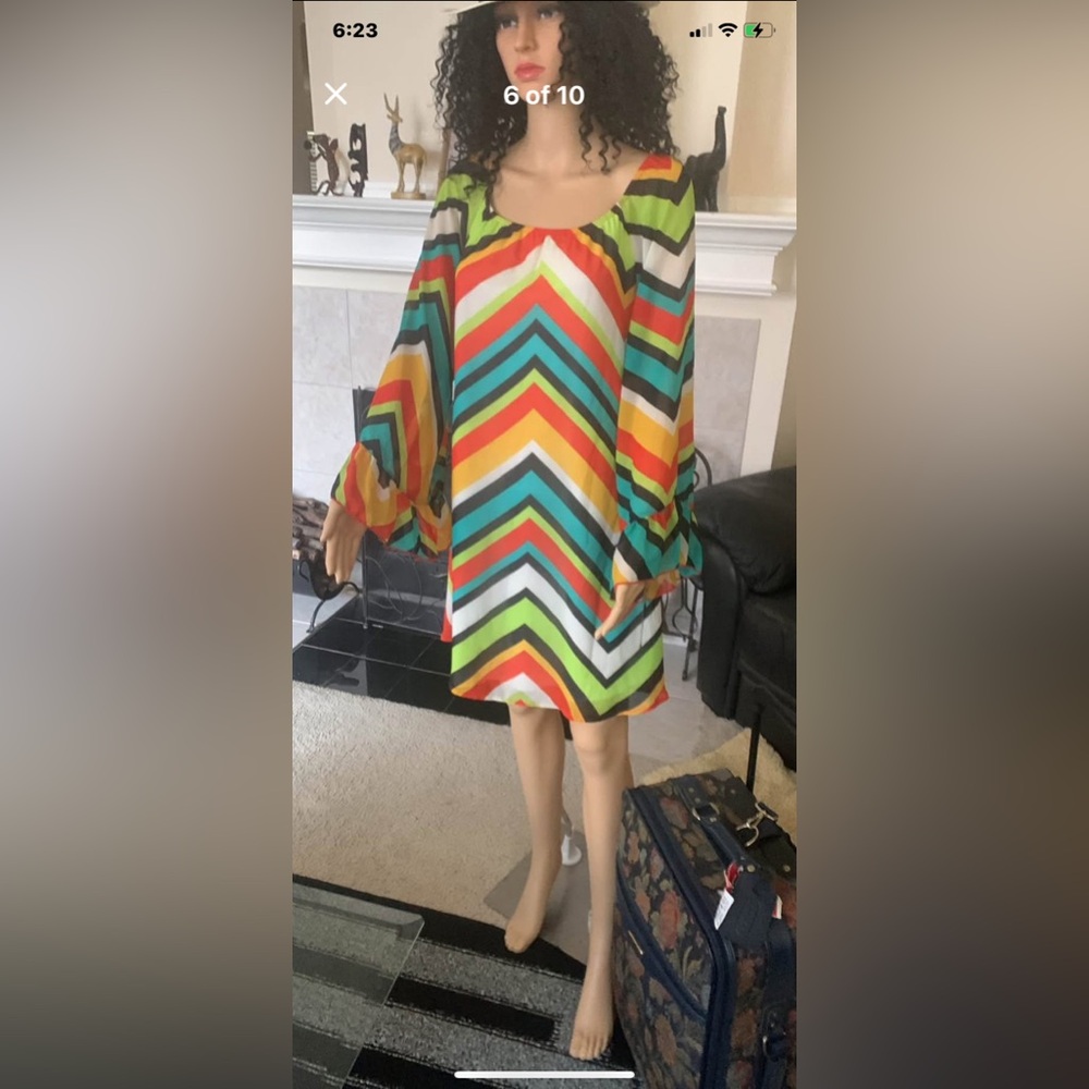 2tee Couture Multicolor Chevron Top - Picture 4 of 8